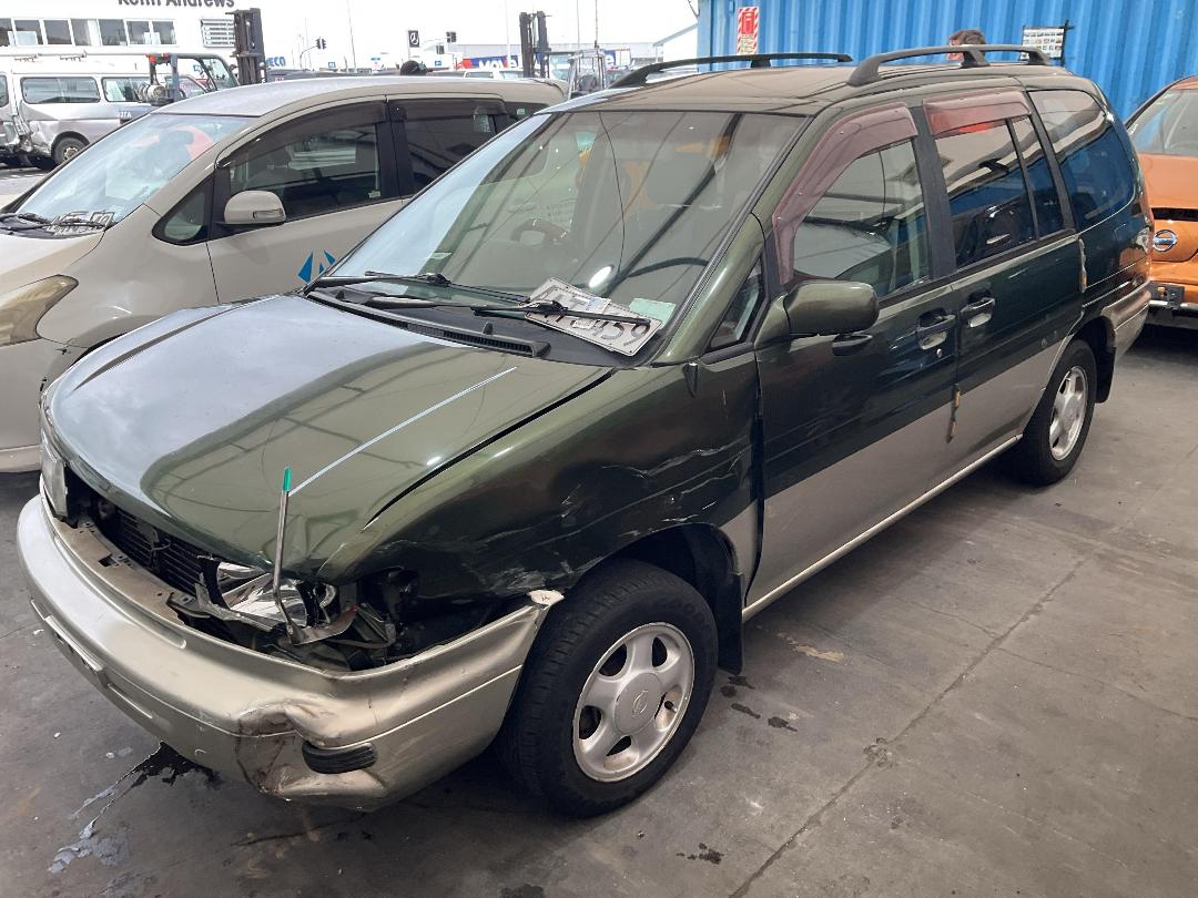 Photo '5' of Nissan Prairie Photo '5' of Nissan Prairie