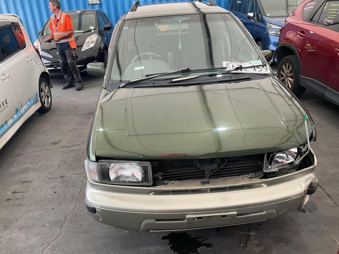 Photo '4' of Nissan Prairie Photo '4' of Nissan Prairie