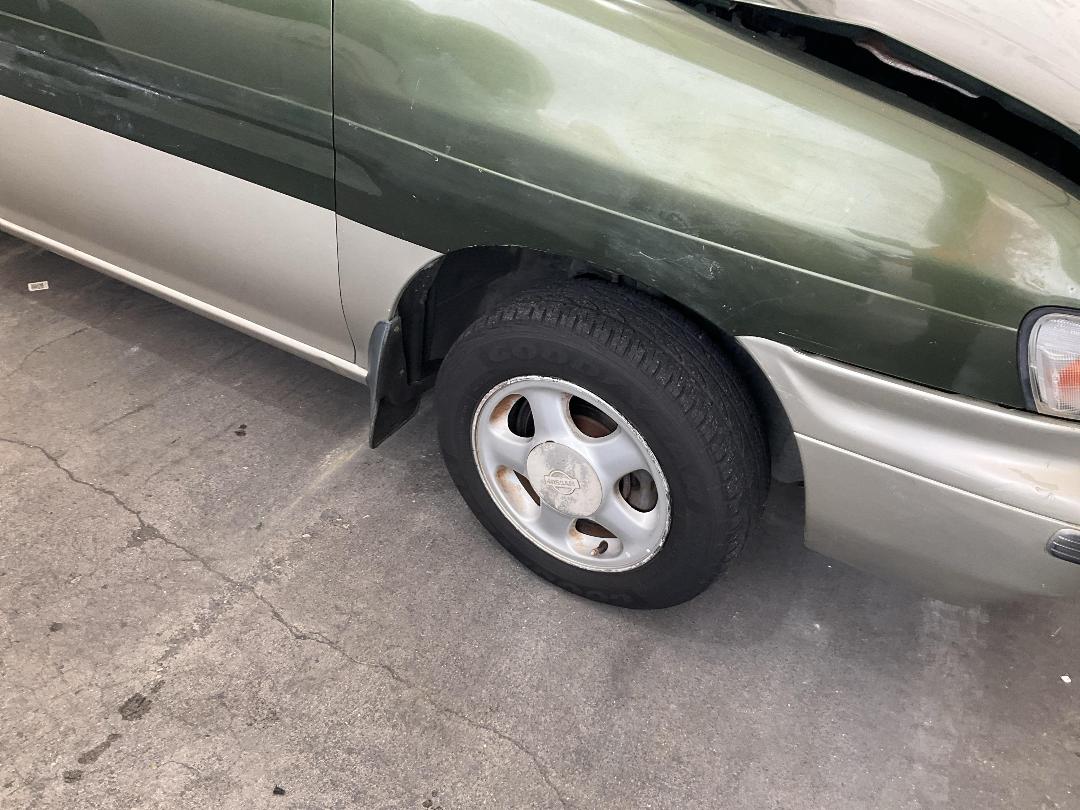 Photo '2' of Nissan Prairie Photo '2' of Nissan Prairie