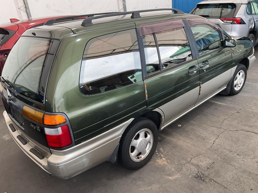 Photo '13' of Nissan Prairie Photo '13' of Nissan Prairie