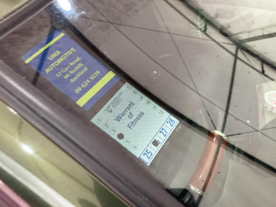 Photo '25' of Nissan Prairie Photo '25' of Nissan Prairie