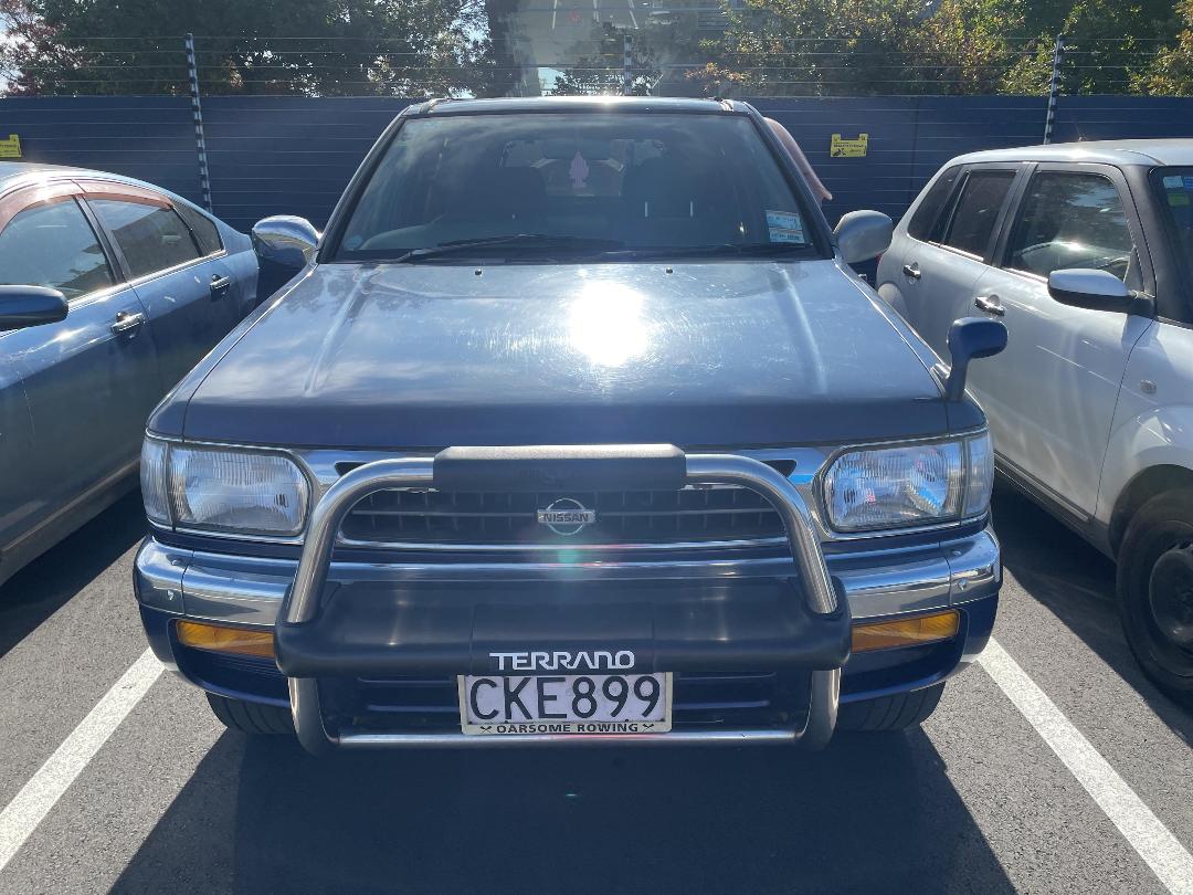 Photo '3' of Nissan Terrano