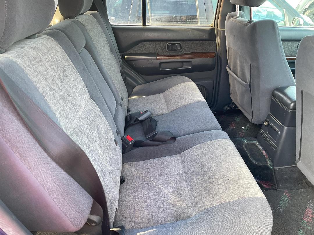 Photo '17' of Nissan Terrano