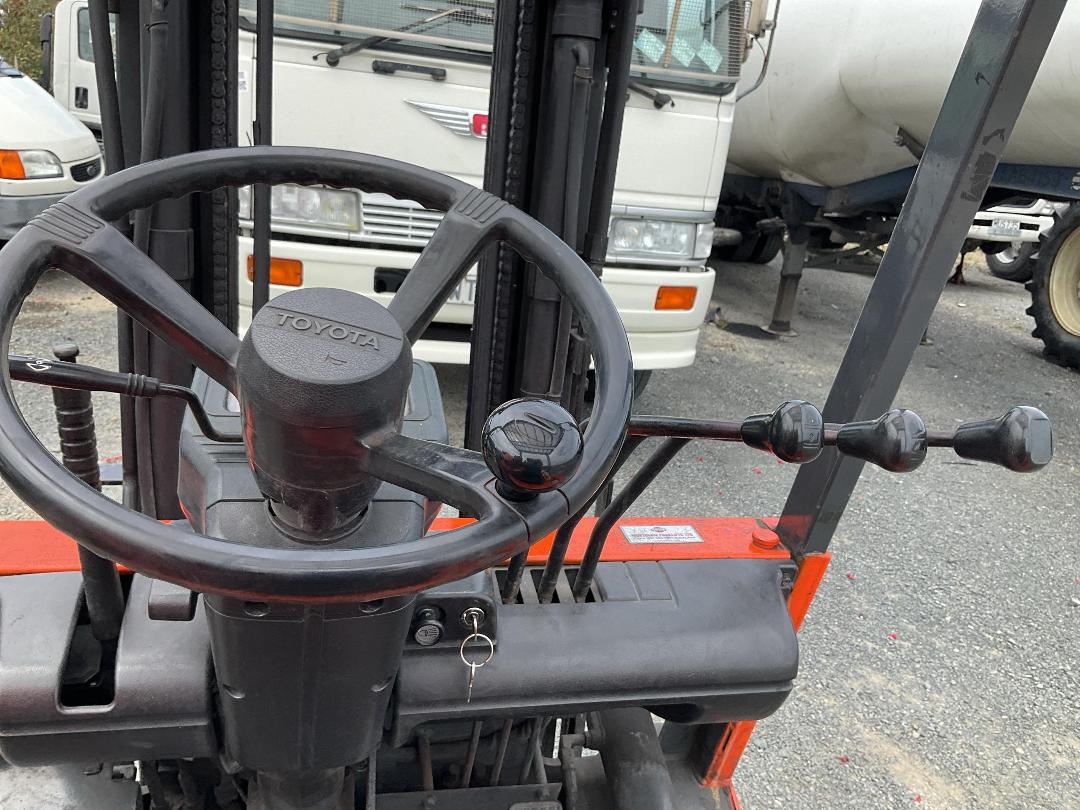 Photo '11' of Toyota 5FB18 Forklift