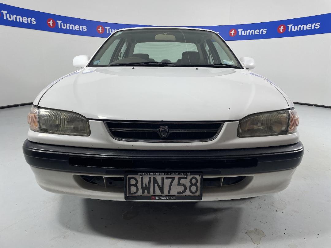 Photo '2' of Toyota Corolla Photo '2' of Toyota Corolla