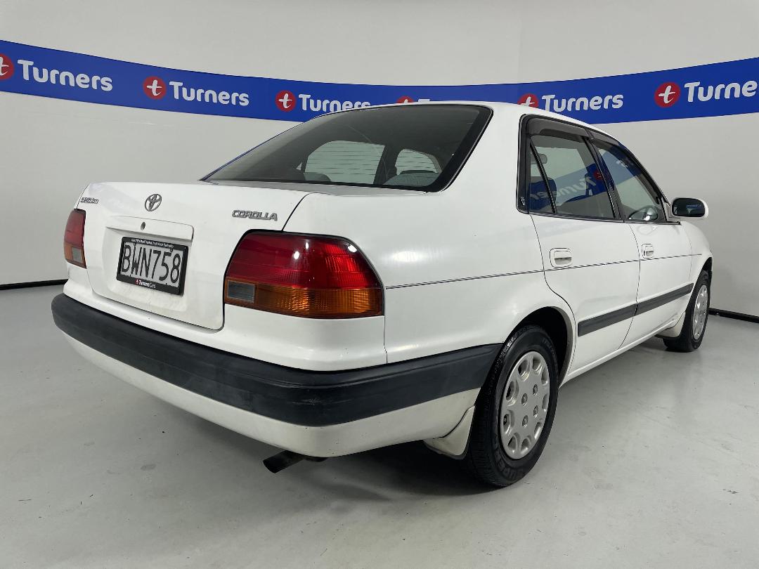 Photo '7' of Toyota Corolla Photo '7' of Toyota Corolla