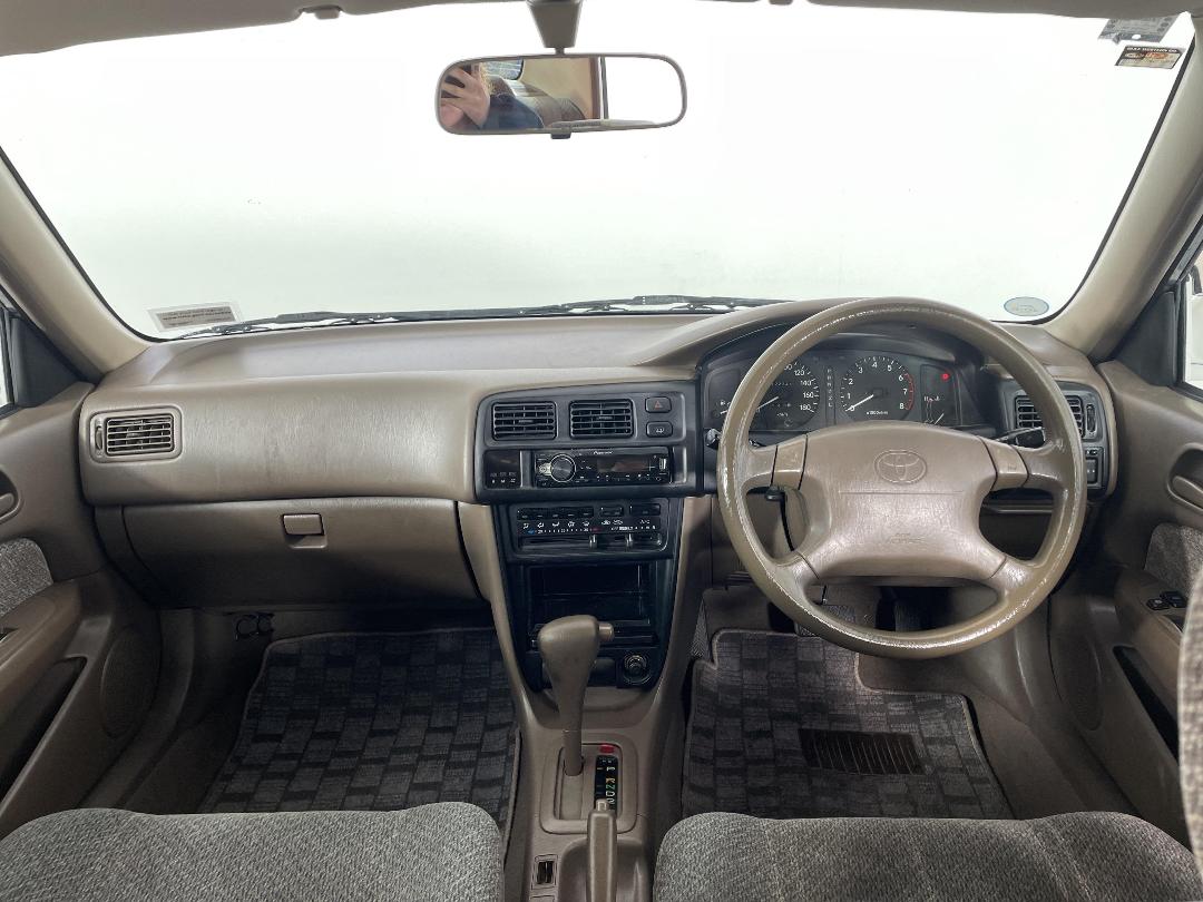 Photo '17' of Toyota Corolla Photo '17' of Toyota Corolla