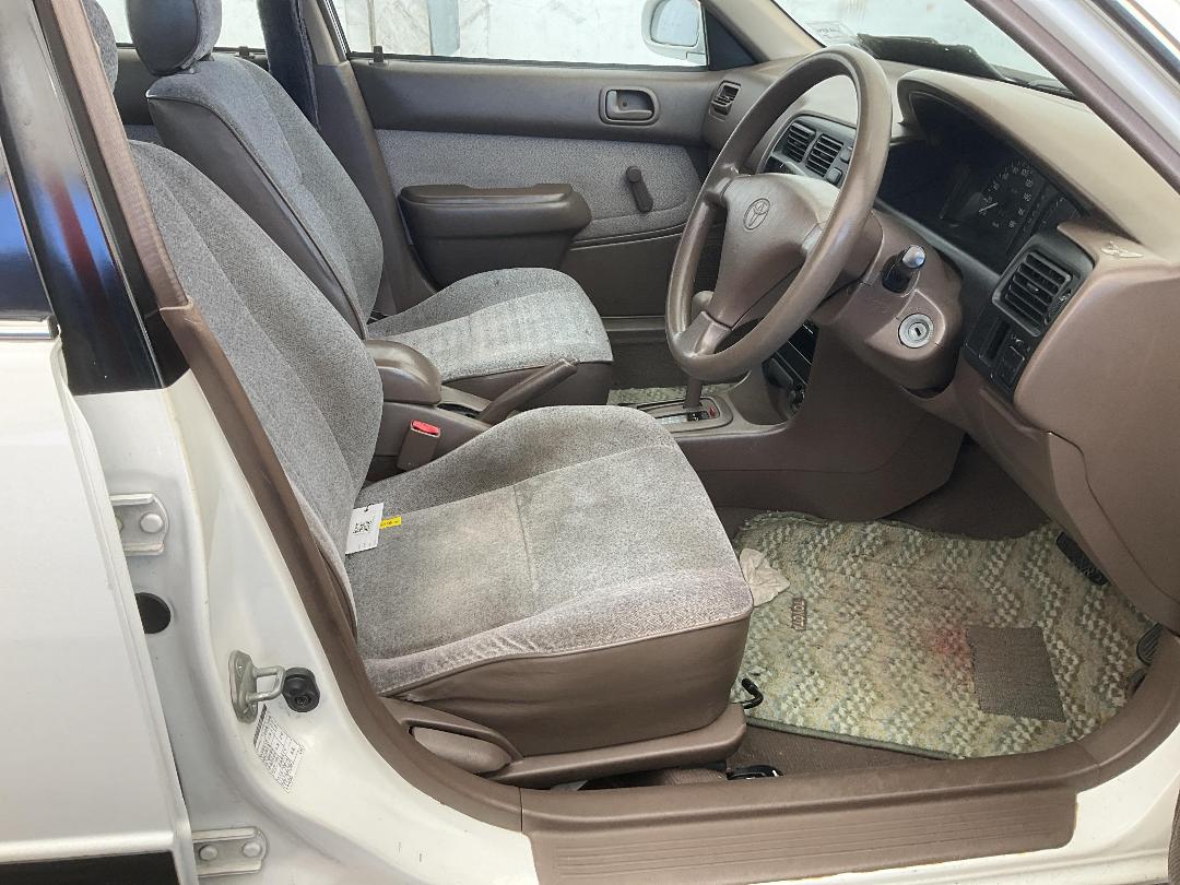 Photo '16' of Toyota Corolla