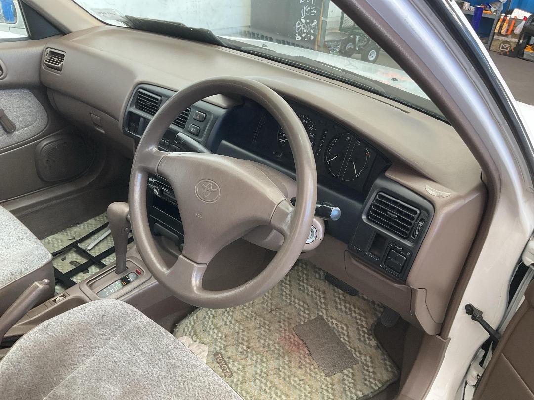 Photo '17' of Toyota Corolla