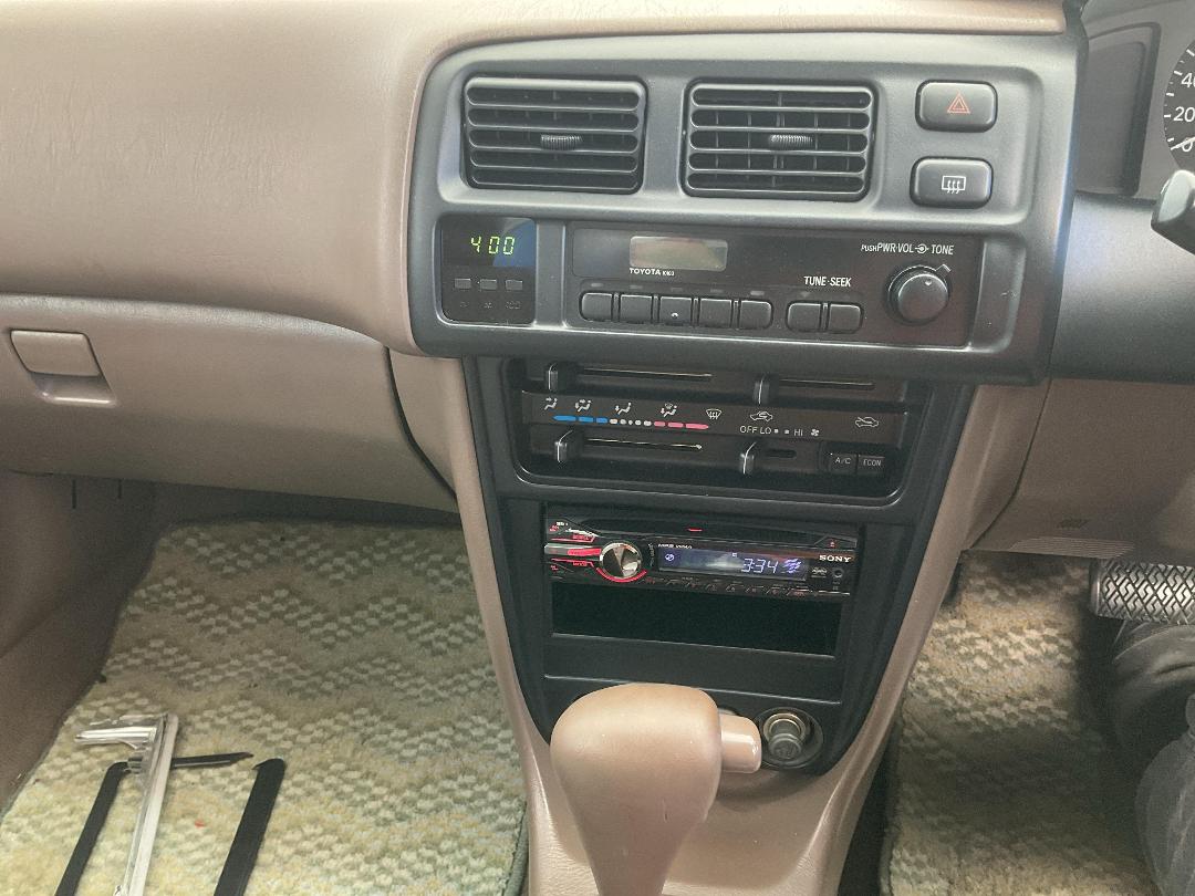 Photo '20' of Toyota Corolla