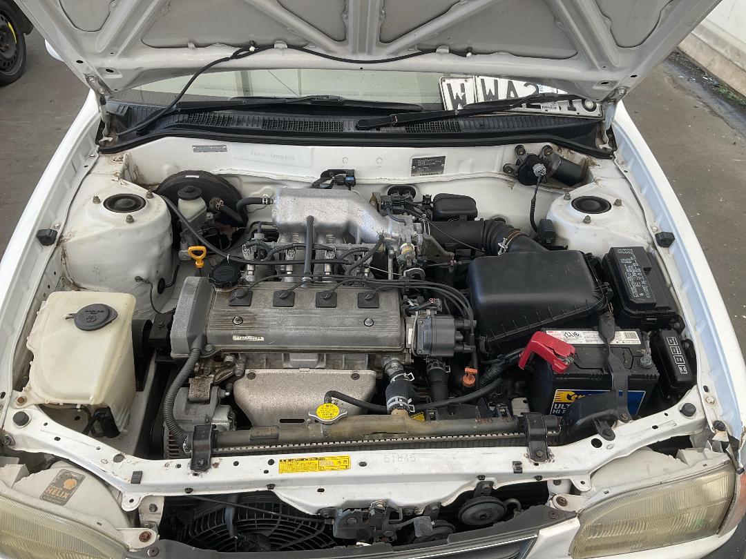 Photo '24' of Toyota Corolla