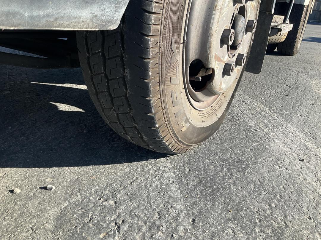 Photo '38' of Toyota Dyna Flat Deck