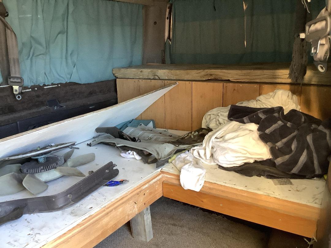 Photo '6' of Toyota Hiace Super Custom Photo '6' of Toyota Hiace Super Custom