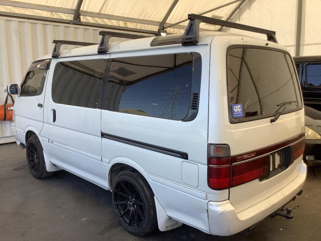 Photo '4' of Toyota Hiace Super Custom Photo '4' of Toyota Hiace Super Custom