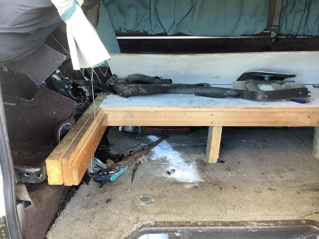 Photo '7' of Toyota Hiace Super Custom Photo '7' of Toyota Hiace Super Custom