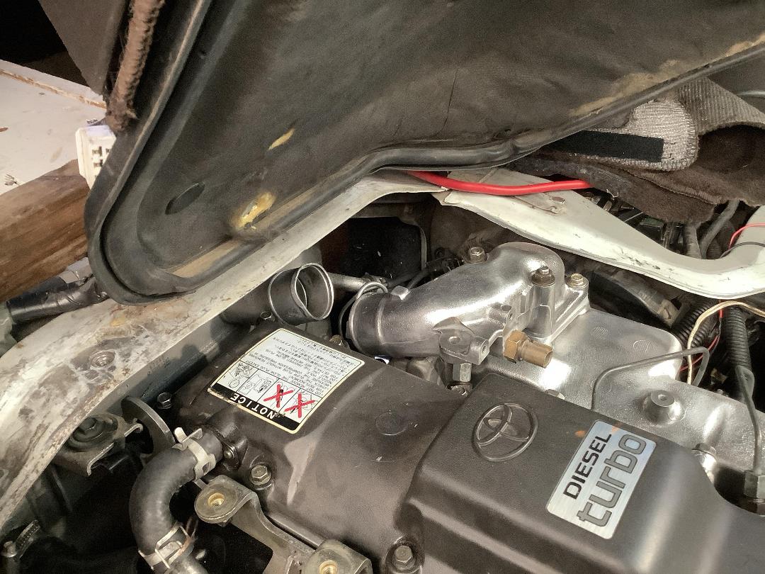 Photo '12' of Toyota Hiace Super Custom Photo '12' of Toyota Hiace Super Custom