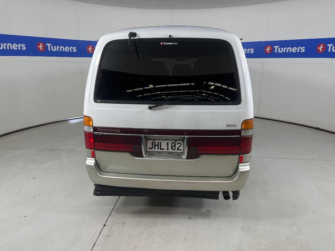 Photo '6' of Toyota Hiace