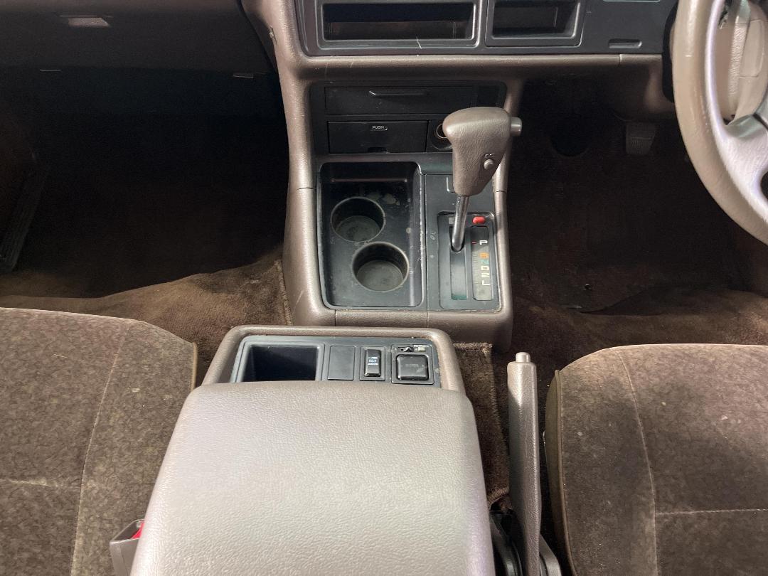 Photo '22' of Toyota Hiace