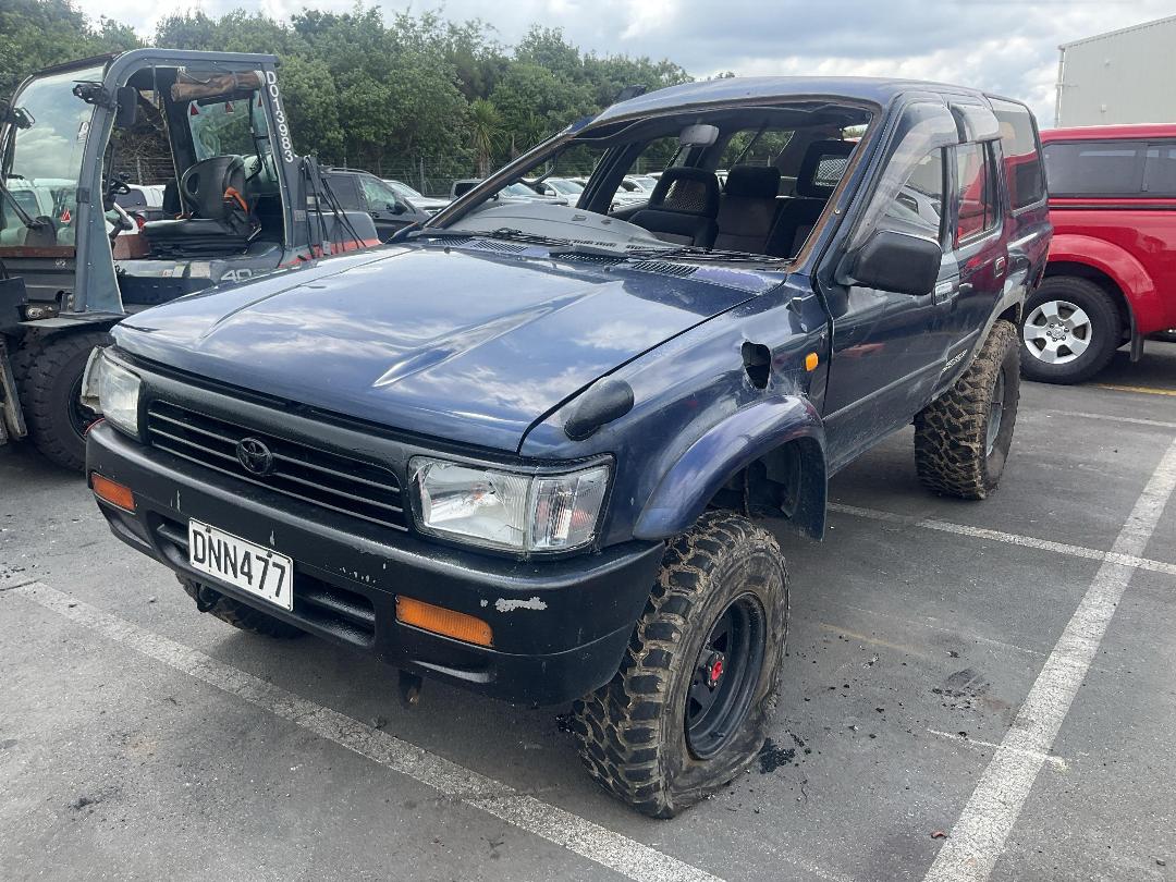 Photo '2' of Toyota Hilux Surf Photo '2' of Toyota Hilux Surf