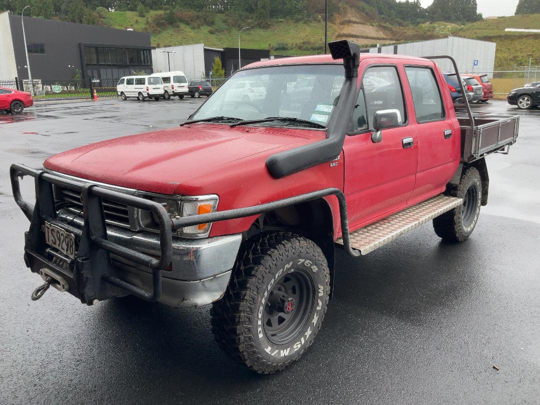 Photo '3' of Toyota Hilux DCB