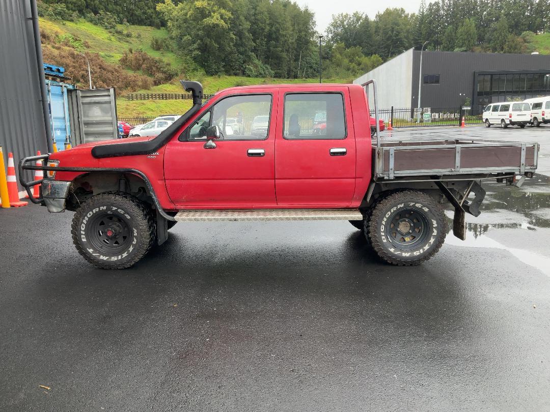 Photo '4' of Toyota Hilux DCB