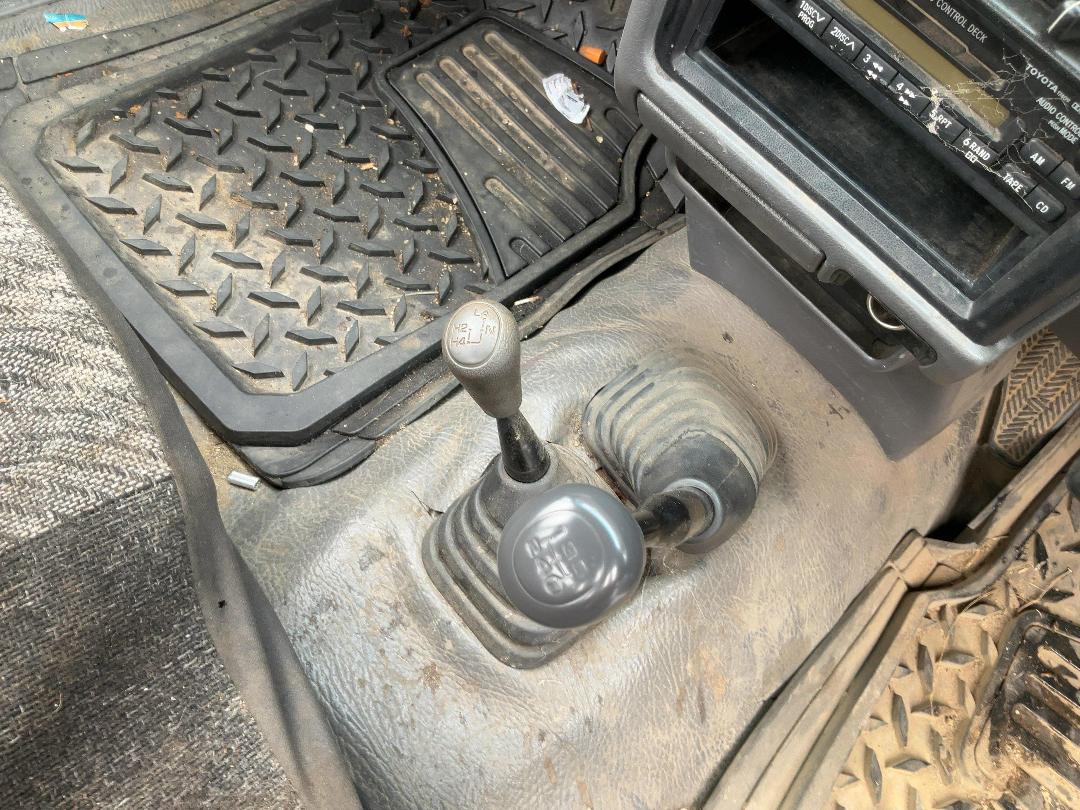 Photo '19' of Toyota Hilux DCB