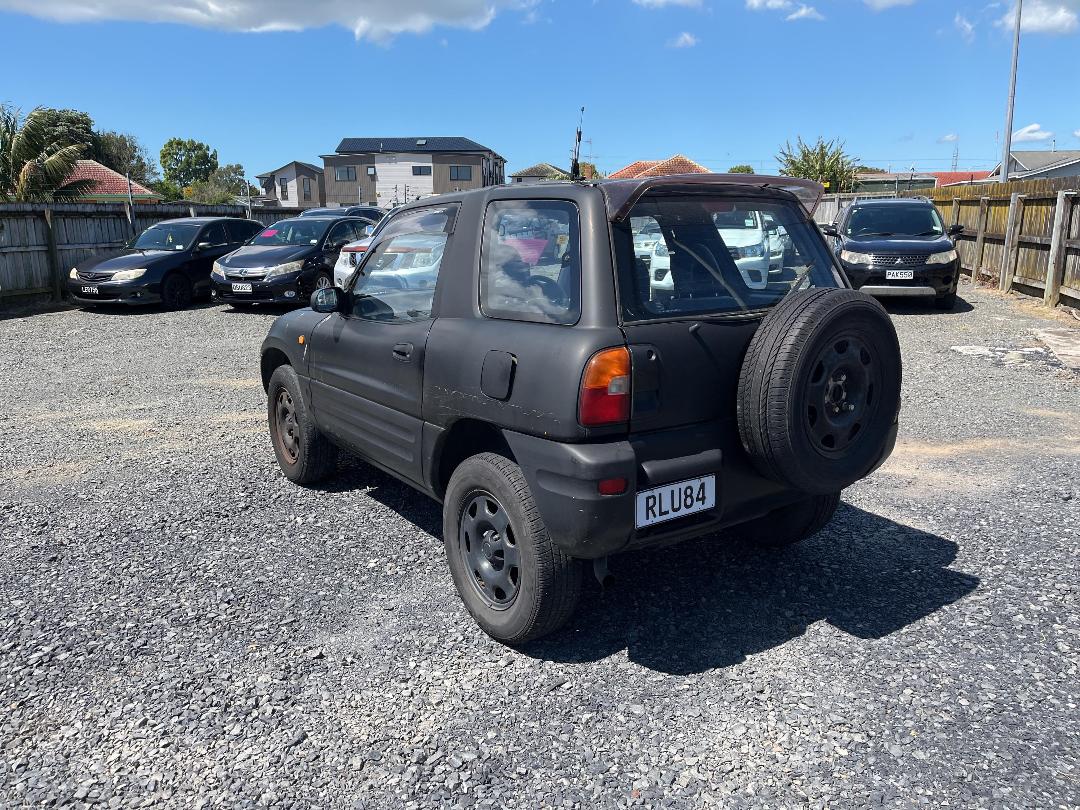 Photo '7' of Toyota Rav4 J