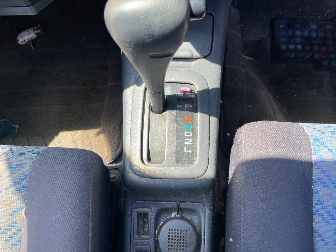 Photo '14' of Toyota Rav4 J