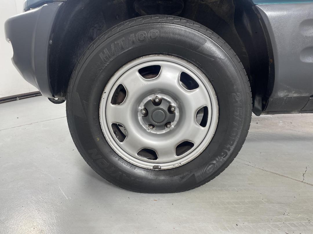 Photo '10' of Toyota Rav4 Photo '10' of Toyota Rav4