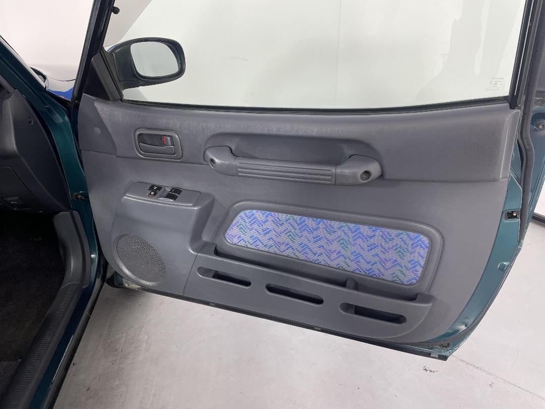 Photo '15' of Toyota Rav4 Photo '15' of Toyota Rav4