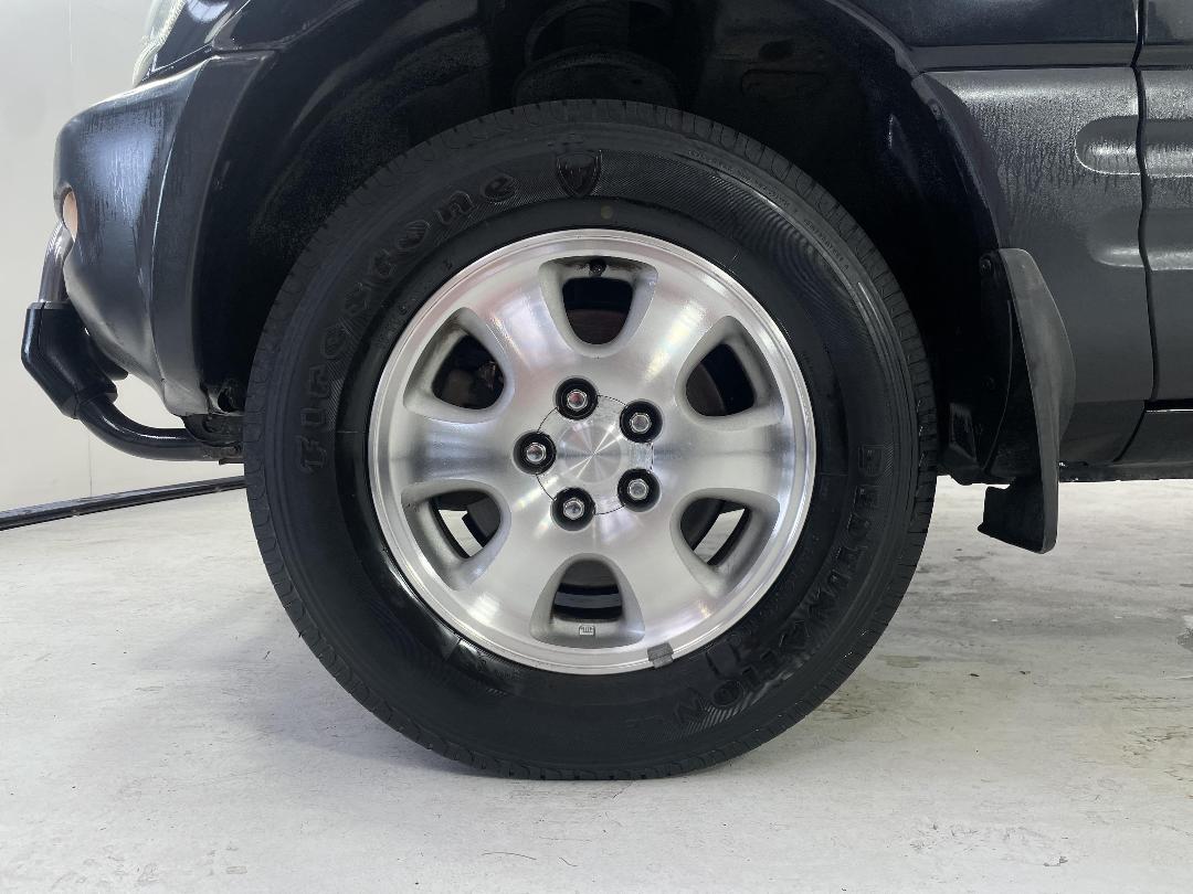 Photo '10' of Toyota Rav4 Photo '10' of Toyota Rav4