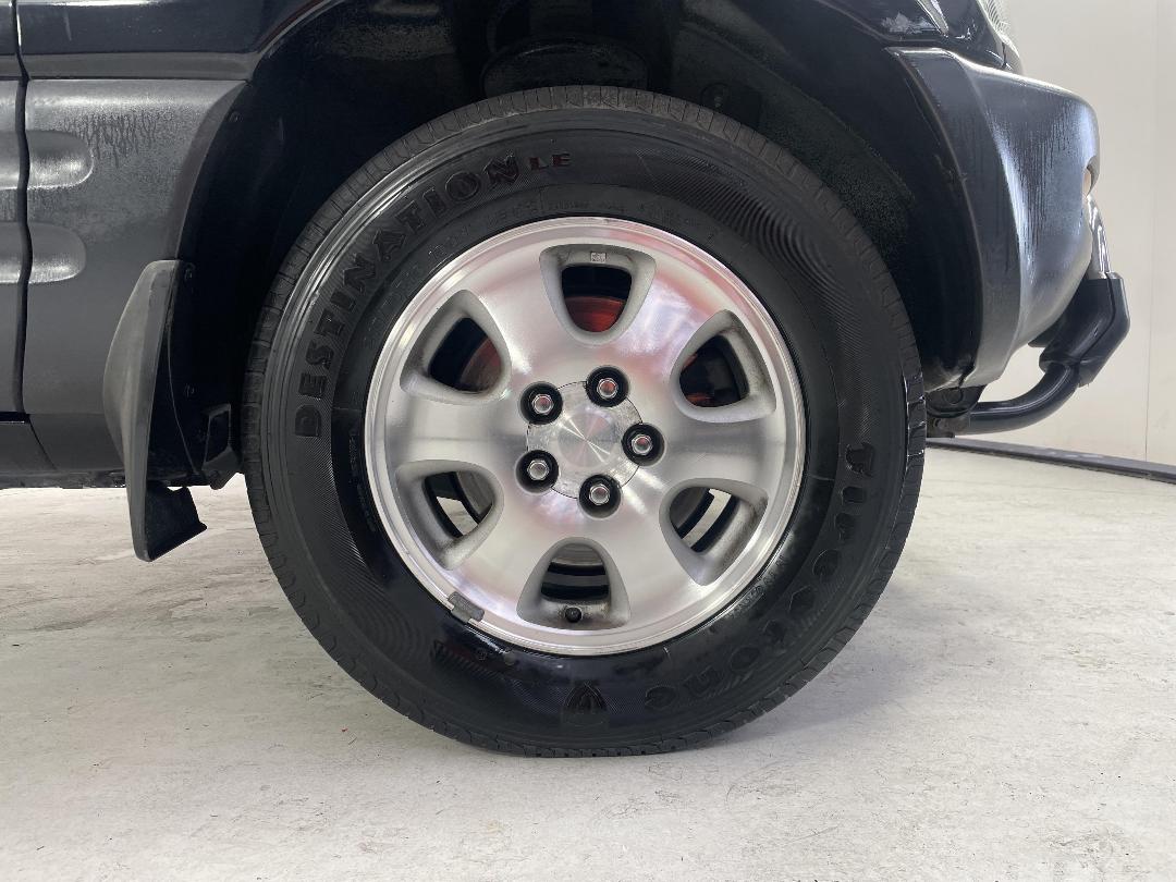 Photo '9' of Toyota Rav4 Photo '9' of Toyota Rav4