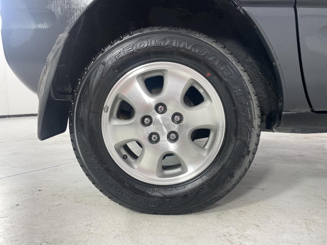 Photo '12' of Toyota Rav4 Photo '12' of Toyota Rav4