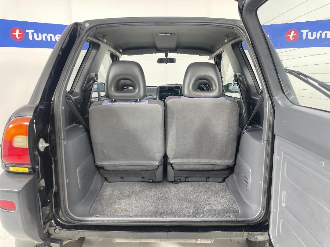 Photo '14' of Toyota Rav4 Photo '14' of Toyota Rav4