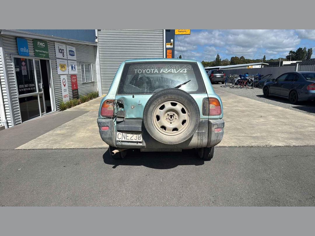 Photo '4' of Toyota Rav4