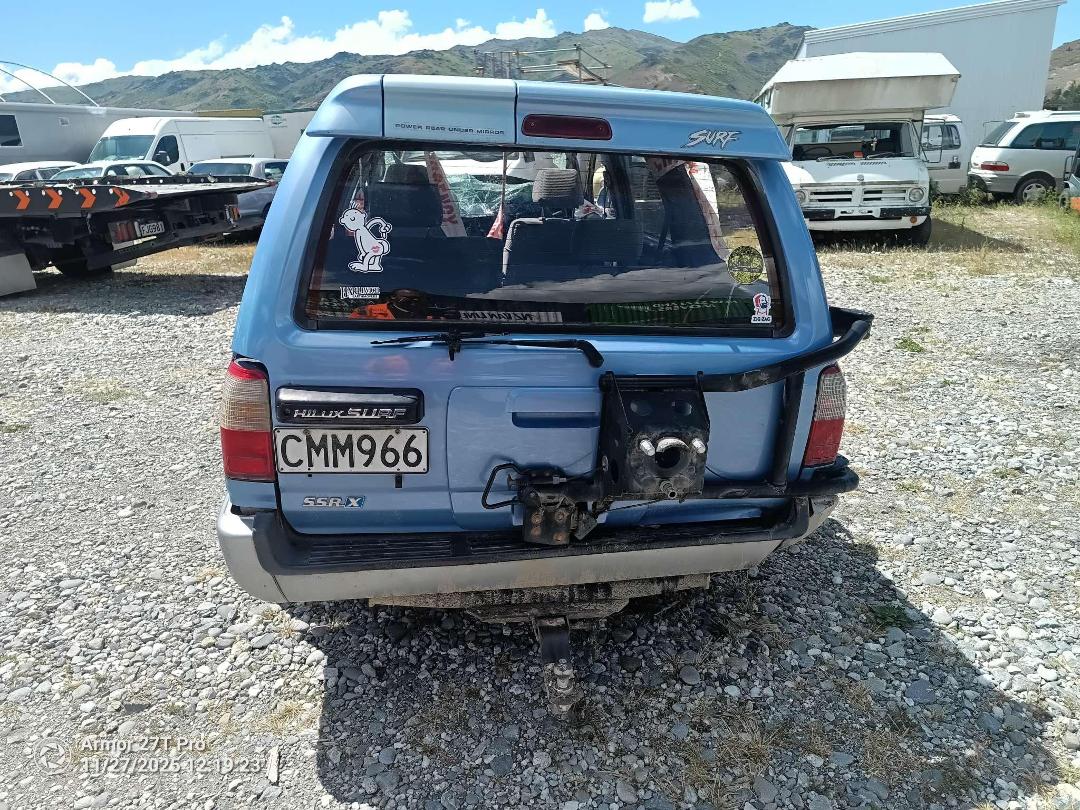 Photo '4' of Toyota Surf Photo '4' of Toyota Surf