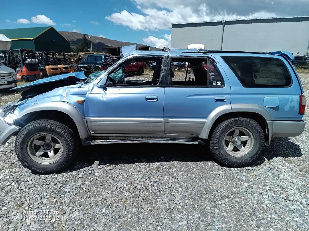 Photo '6' of Toyota Surf Photo '6' of Toyota Surf