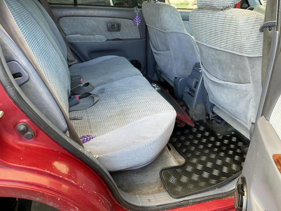 Photo '23' of Toyota Surf Photo '23' of Toyota Surf