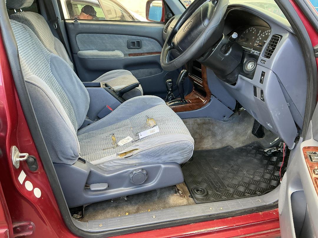 Photo '24' of Toyota Surf Photo '24' of Toyota Surf