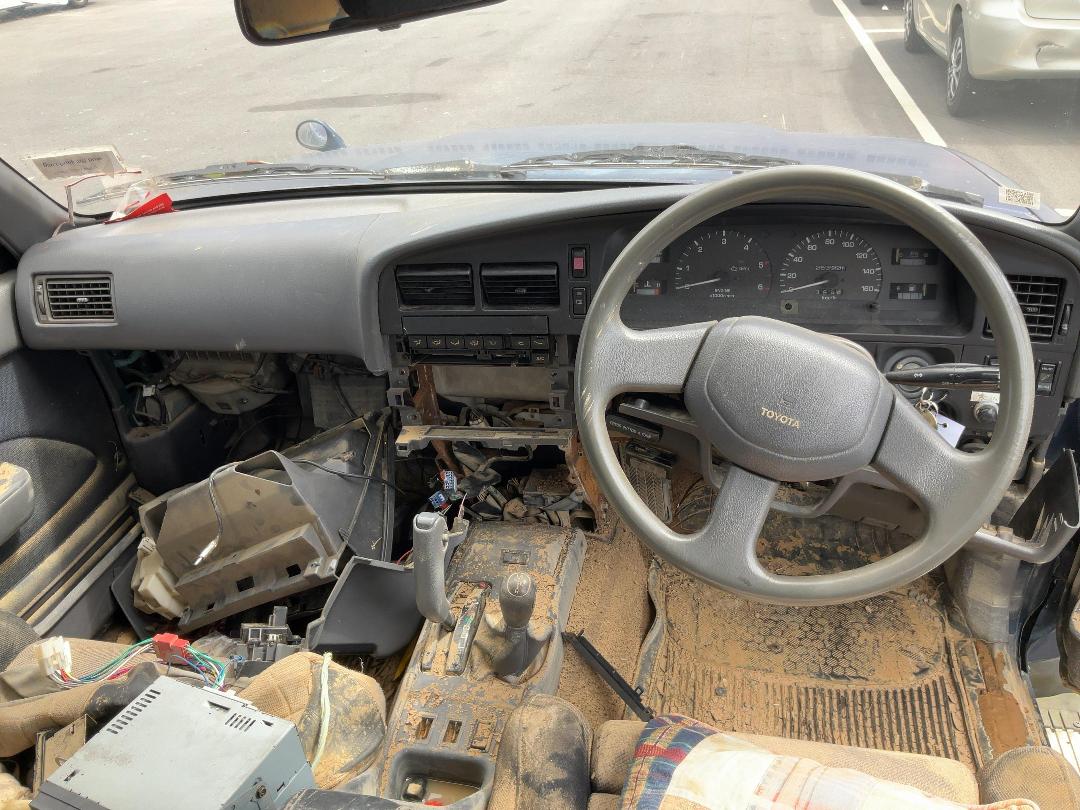 Photo '16' of Toyota Surf