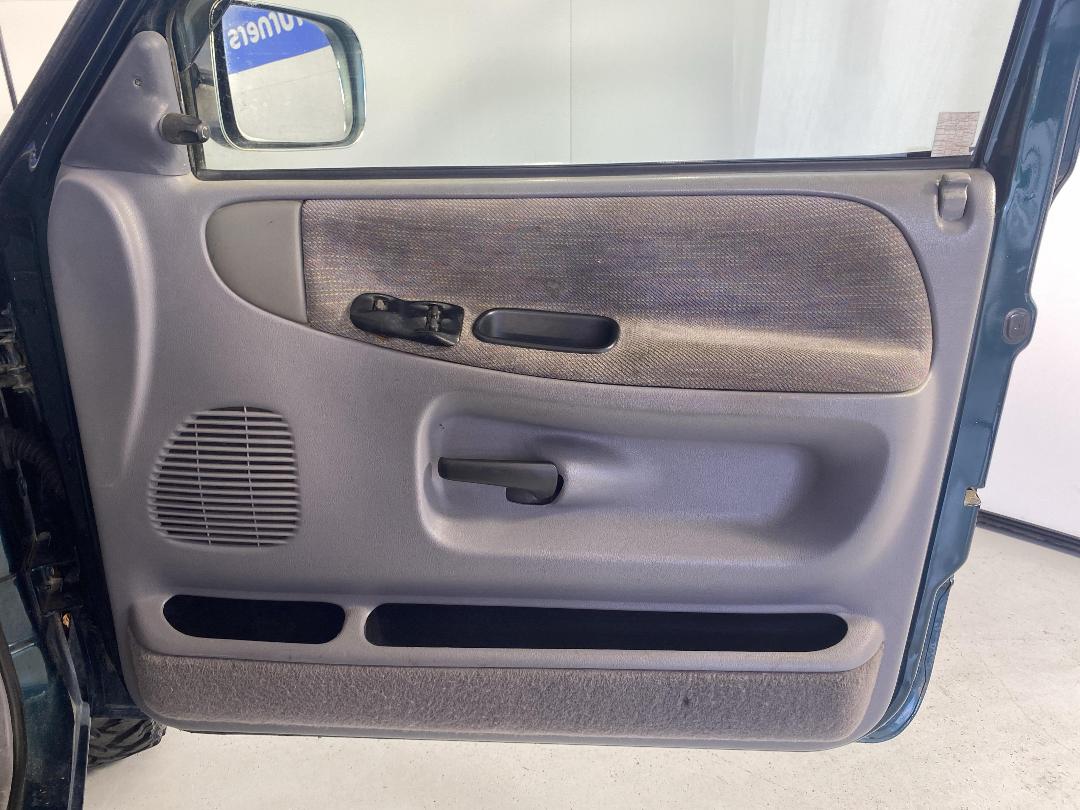 Photo '15' of Dodge RAM