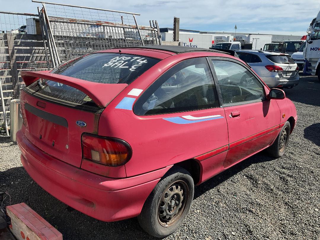 Photo '2' of Ford Festiva JZ