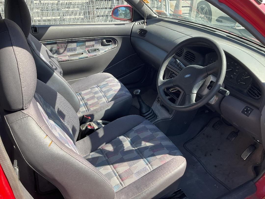 Photo '12' of Ford Festiva JZ