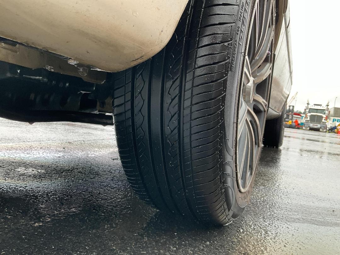 Photo '18' of Ford Festiva Glxi Photo '18' of Ford Festiva Glxi