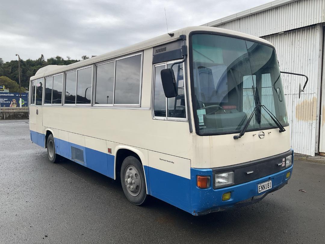 Photo '43' of Hino Rainbow Bus Photo '43' of Hino Rainbow Bus