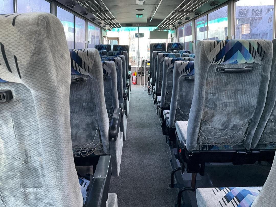 Photo '19' of Hino Rainbow Bus Photo '19' of Hino Rainbow Bus