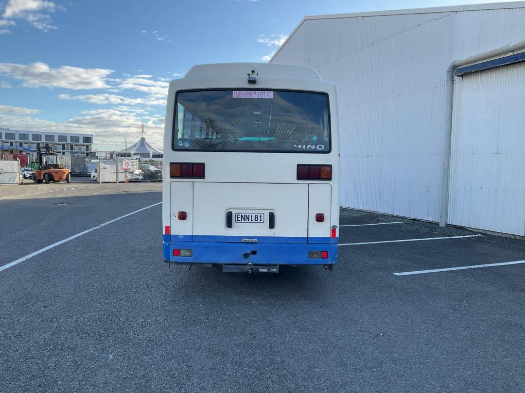 Photo '4' of Hino Rainbow Bus Photo '4' of Hino Rainbow Bus