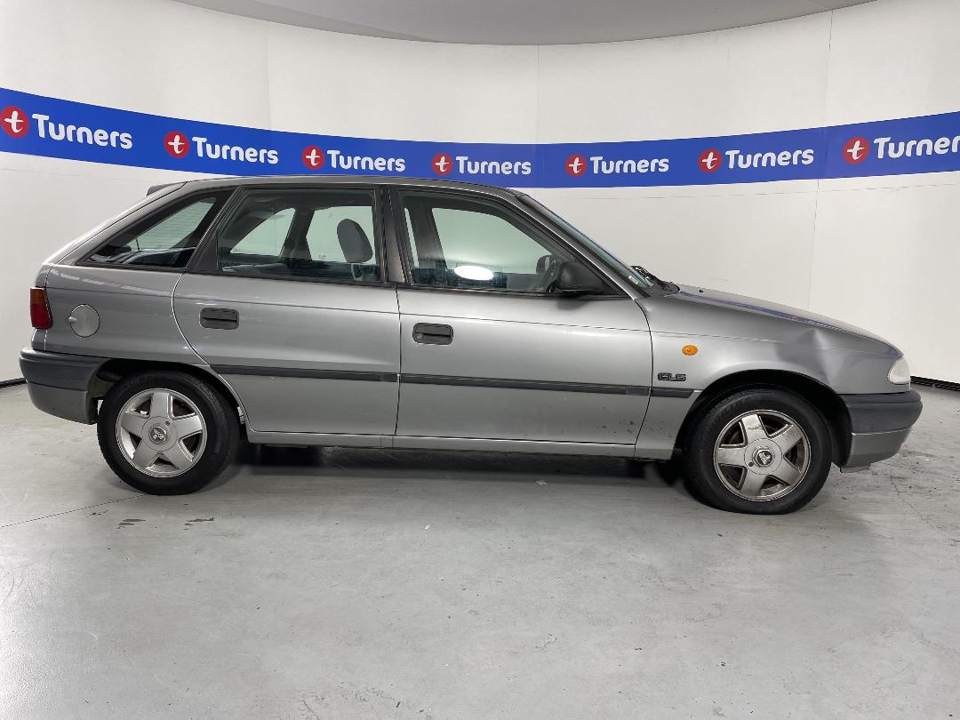 Photo '23' of Holden Astra