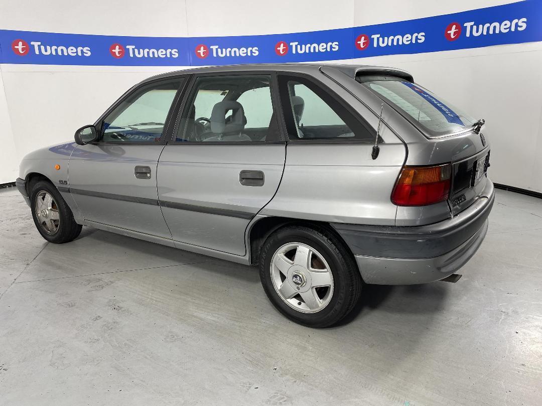 Photo '4' of Holden Astra GLS