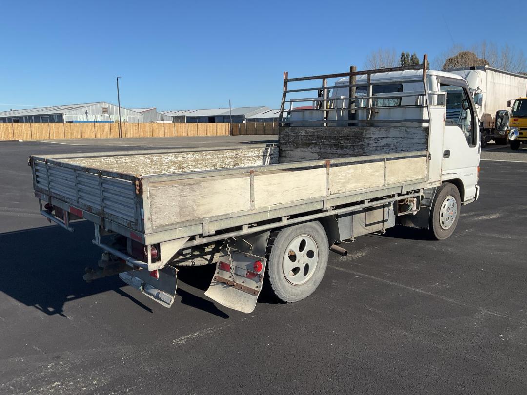 Photo '6' of Isuzu ELF 250 NKR71 TIPPER Tipper